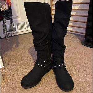 Style:Rebecca Color:black fancy knee boots with silver chain for women. Size 7.5